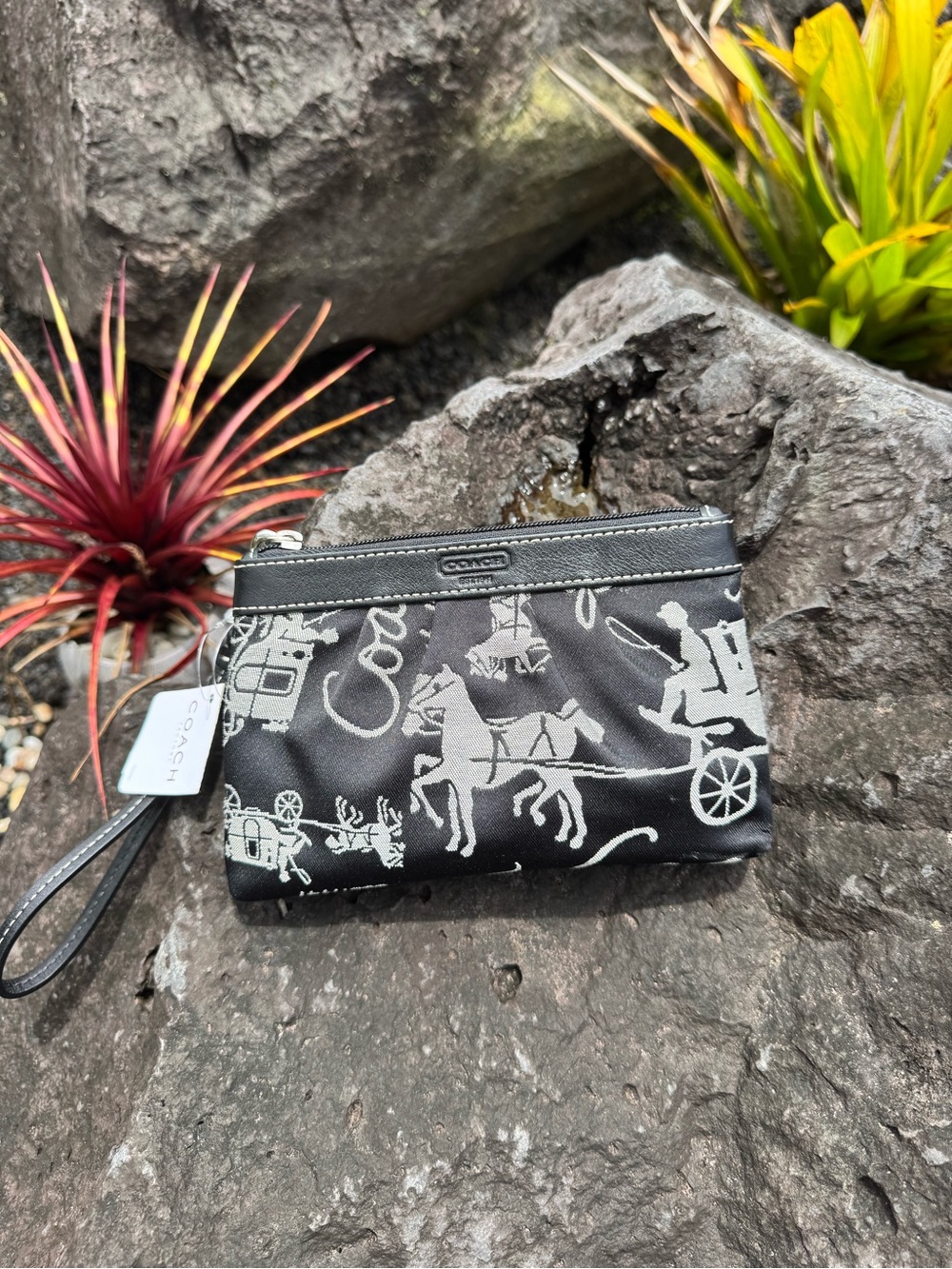 Coach NWT Factory Horse & Carriage Black Jacquard Wristlet Pouch